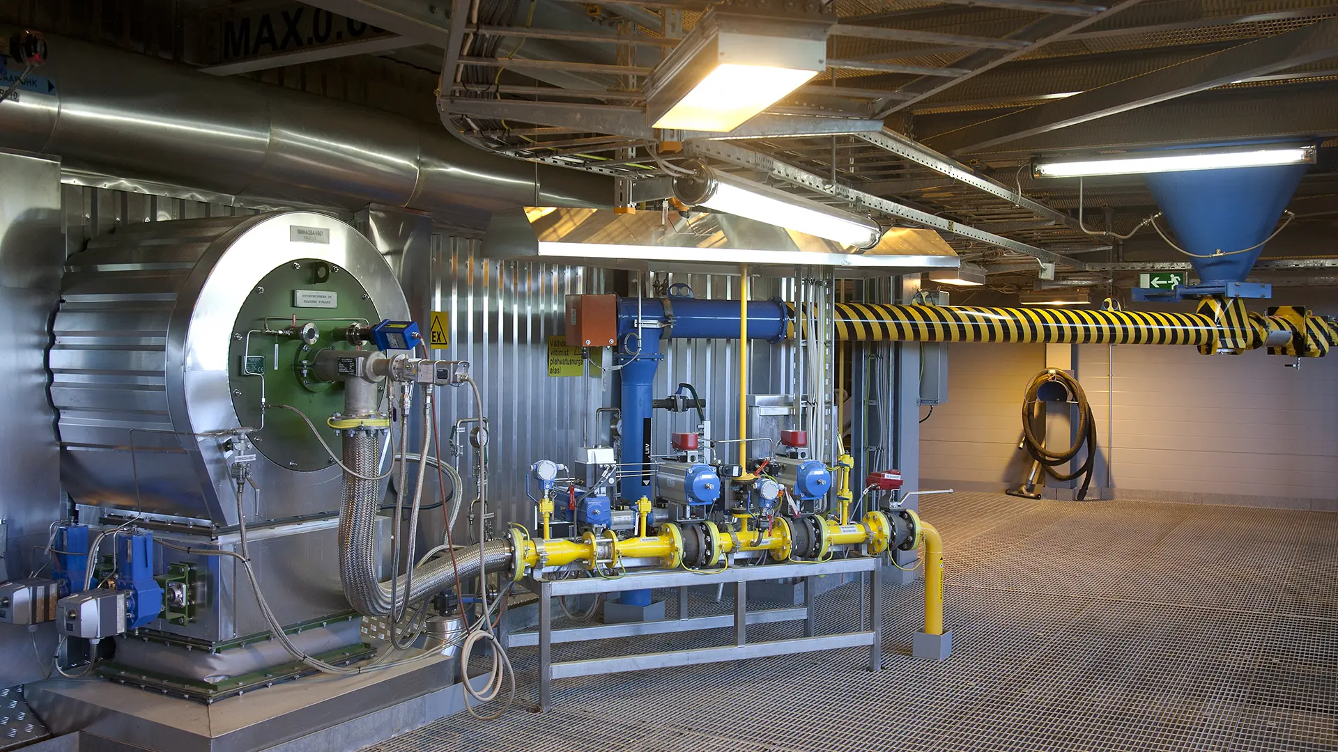 Industrijsko kotlovsko postrojenje i cevne instalacije